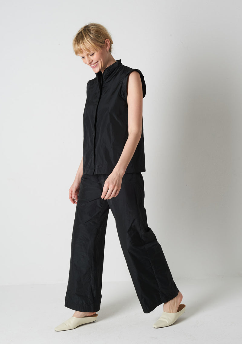 Katharina Hovman Sleeveless black