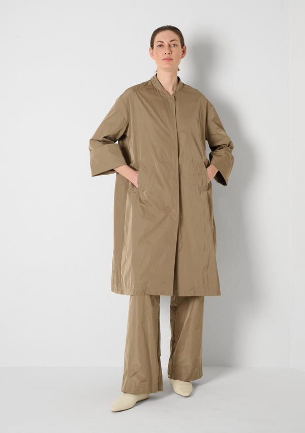 Elegant Coat, heavy Taffetas, sesame