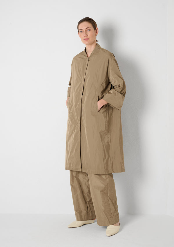 Elegant Coat, heavy Taffetas, sesame