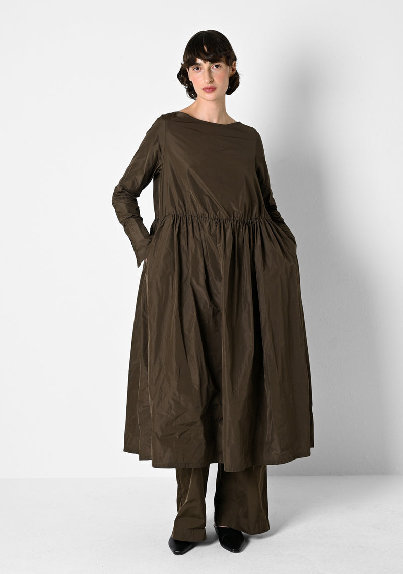 Loose Dress,Taffetas, cigar