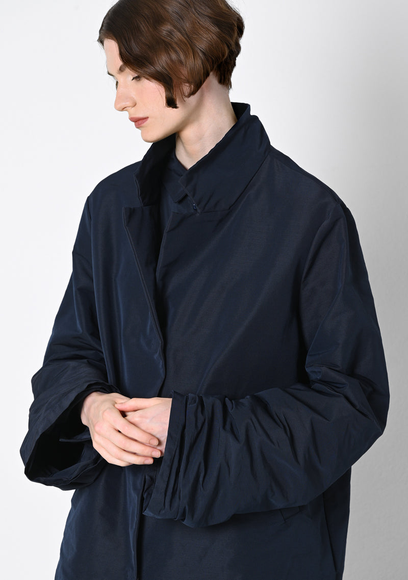 Mantel Revers, extreme Taft, night