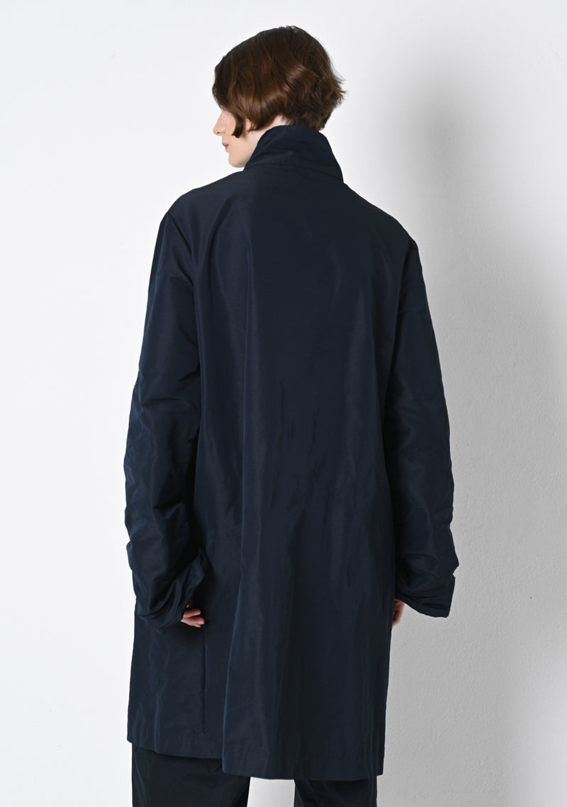 Mantel Revers, extreme Taft, night