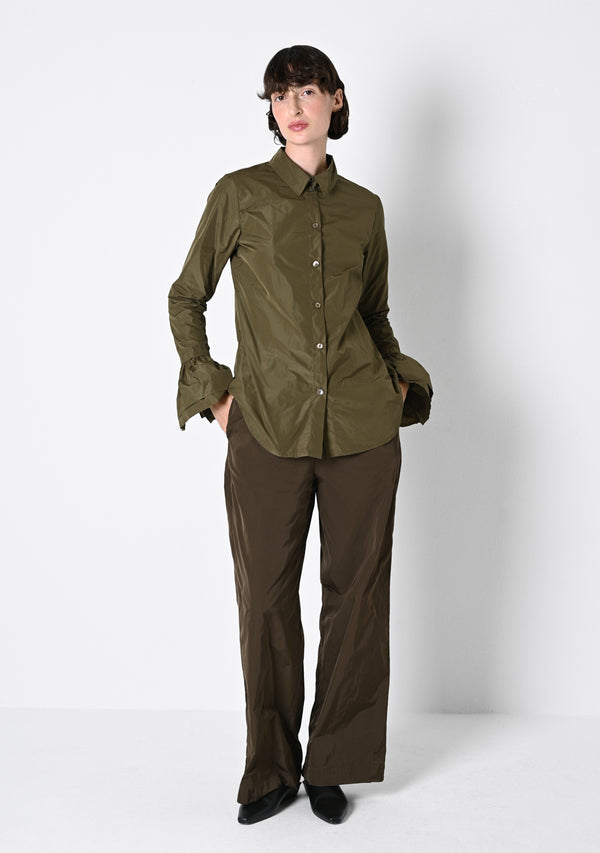 New Classic, Taffetas, cardamom