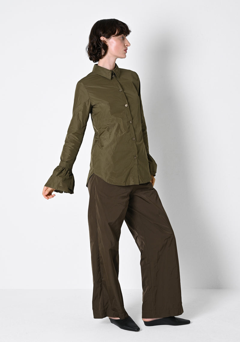 New Classic, Taffetas, cardamom