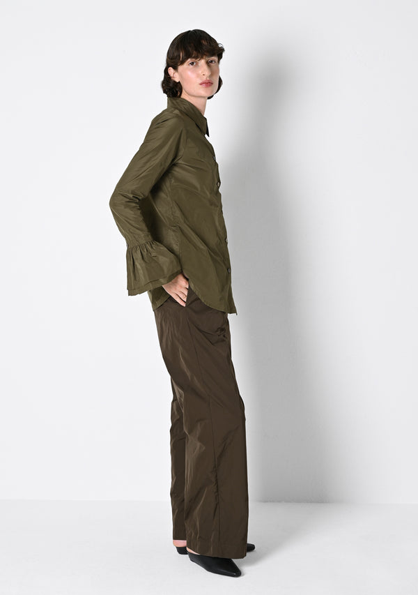 New Classic, Taffetas, cardamom