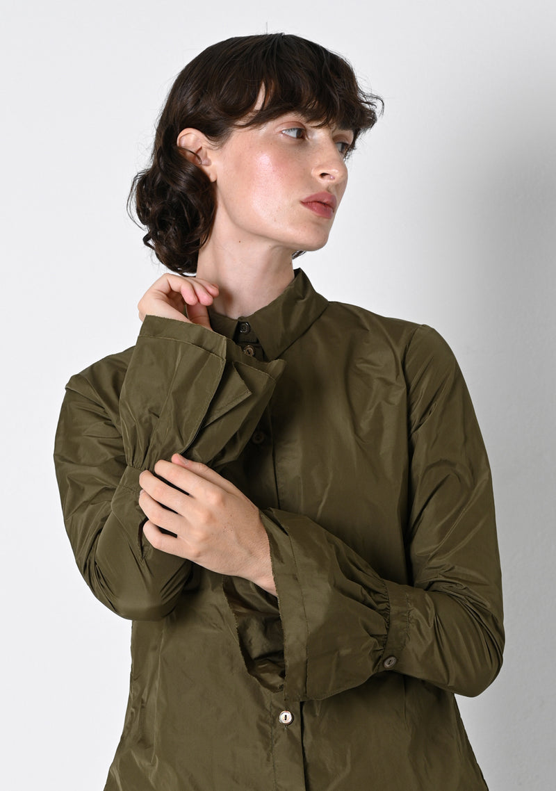 New Classic, Taffetas, cardamom