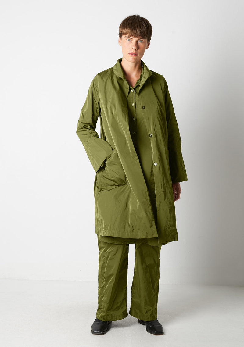 Katharina Hovman Mantel heavy Taffeta, matcha